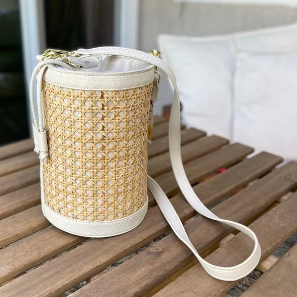 Adorable & RARE Tommy Bahama Handmade Rattan Woven Bucket Bag Purse NWT Khaki - Picture 1 of 6